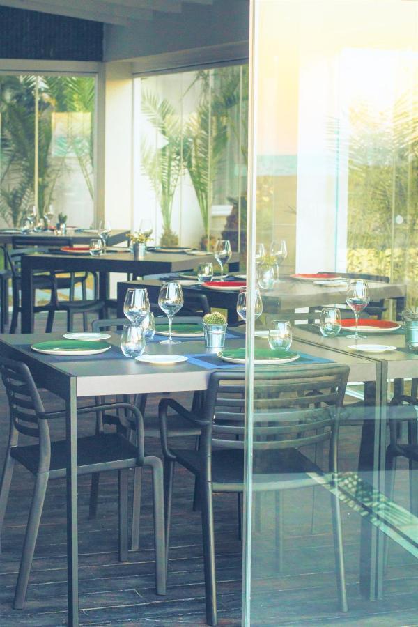 Botaniq Hotel Boutique Мохакар Экстерьер фото